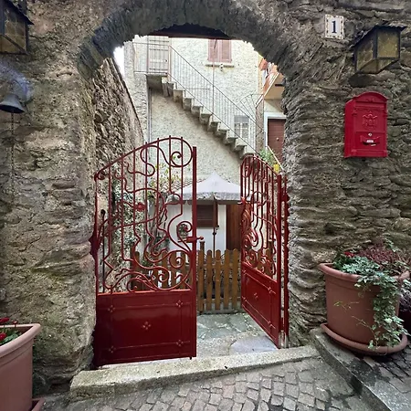 Piccolo Borgo Vista Di By Gottschalk